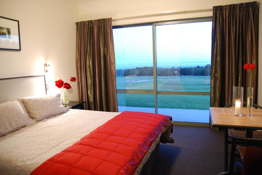 Koura Bay Golf Resort Kaikoura Szoba fotó